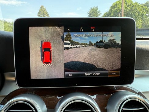 Used 2019 Mercedes-Benz GLC 300 4MATIC image 18