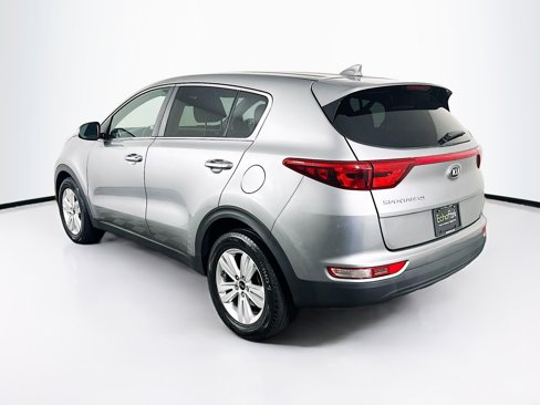 Used 2019 Kia Sportage LX image 5