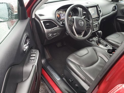 Used 2019 Jeep Cherokee Limited image 12