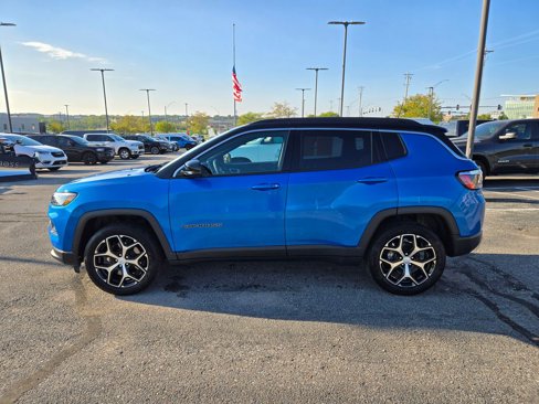 Used 2024 Jeep Compass Limited image 7