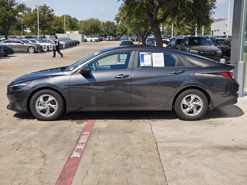 Used 2023 Hyundai Elantra SE image 6
