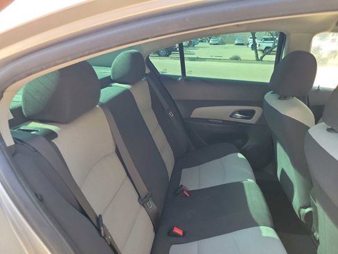 Used 2016 Chevrolet Cruze LS image 13
