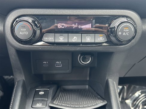 Certified 2024 Nissan Kicks SR image 6