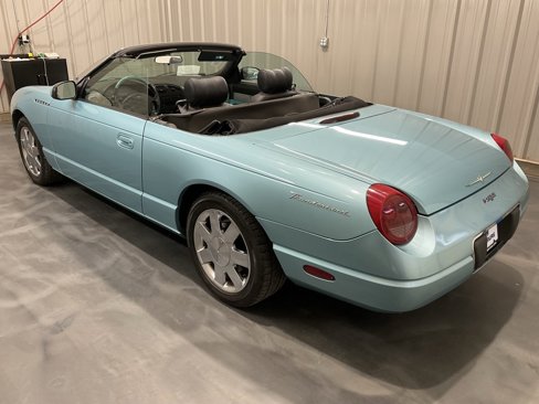 Used 2002 Ford Thunderbird image 22