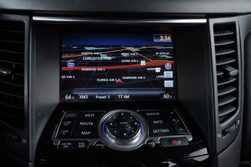 Used 2017 INFINITI QX70 AWD w/ Premium Package image 16