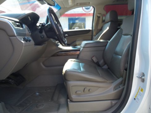Used 2016 GMC Yukon SLT w/ Open Road Package image 10