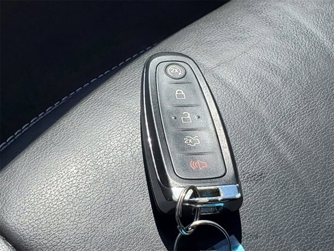 Used 2017 Ford Escape Titanium image 29