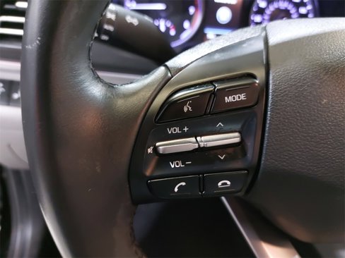 Used 2020 Hyundai Elantra Limited w/ Ultimate Package 03 image 16