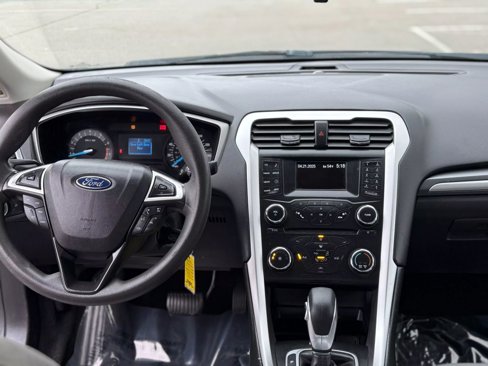 Used 2013 Ford Fusion S image 33