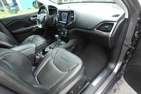 Used 2020 Jeep Cherokee Limited image 31