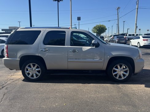 Used 2007 GMC Yukon Denali image 4
