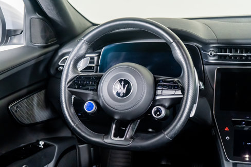 Used 2024 Maserati Grecale GT image 37