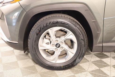 Used 2022 Hyundai Tucson SE image 16