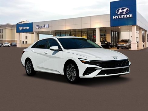 New 2025 Hyundai Elantra Limited image 11