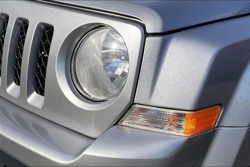 Used 2015 Jeep Patriot Sport image 8