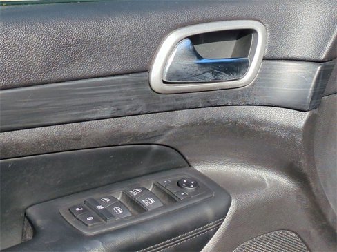 Used 2020 Jeep Grand Cherokee Altitude image 13