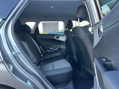 Used 2024 Kia Soul LX w/ LX Technology Package image 23