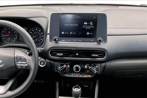 Used 2023 Hyundai Kona SEL image 6