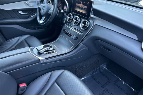 Used 2019 Mercedes-Benz GLC 300 4MATIC image 16