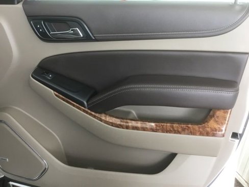 Used 2018 Chevrolet Suburban Premier image 7