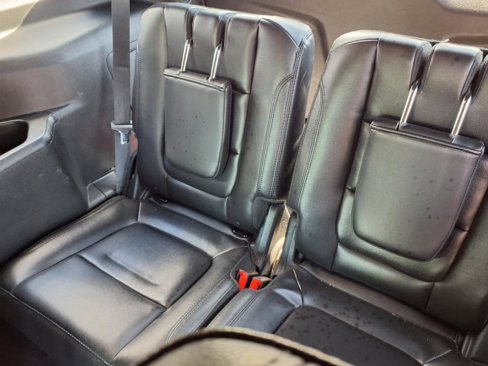 Used 2018 Ford Explorer XLT w/ Equipment Group 202A image 7