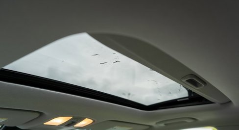 Used 2023 Hyundai Kona Limited image 12