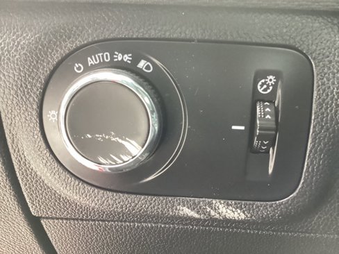 Used 2017 Chevrolet Cruze LT w/ Convenience Package image 10