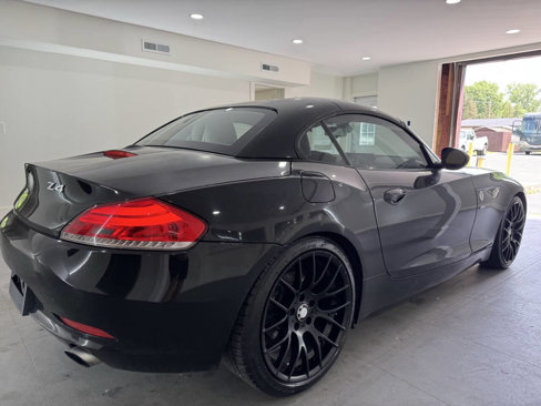 Used 2011 BMW Z4 sDrive35i image 5