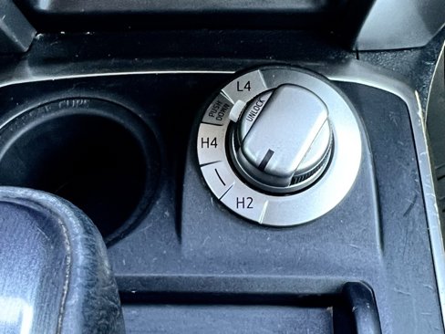 Used 2020 Toyota 4Runner SR5 image 29