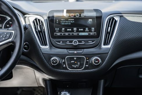 Used 2016 Chevrolet Malibu LT image 20