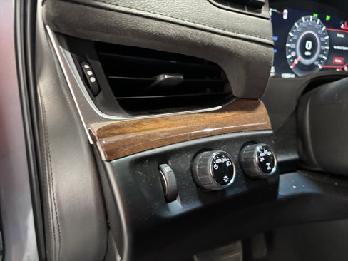 Used 2019 Cadillac Escalade ESV Luxury image 5
