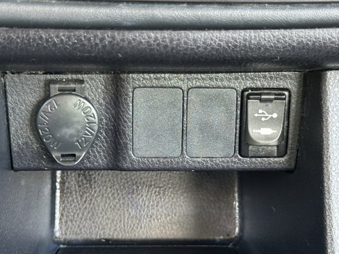 Used 2019 Toyota Corolla LE image 26