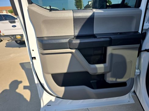 Used 2022 Ford F250 XL w/ Power Equipment Group image 13