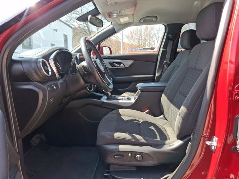 Used 2019 Chevrolet Blazer LT image 11