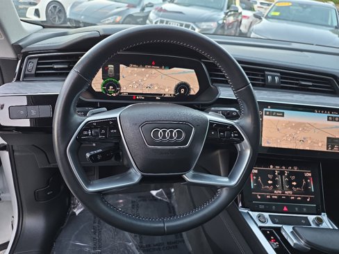 Used 2021 Audi e-tron Premium w/ Convenience Plus Package image 33