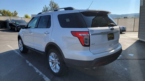 Used 2015 Ford Explorer XLT w/ Equipment Group 202B image 7