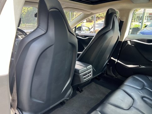 Used 2014 Tesla Model S P85 image 22