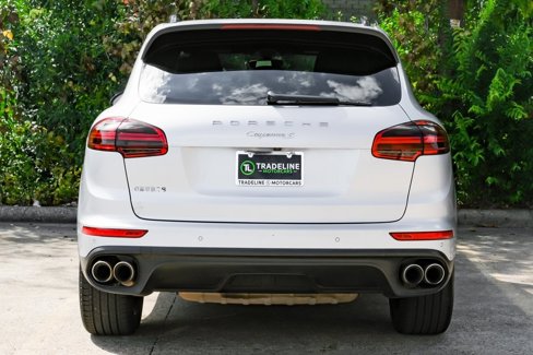 Used 2016 Porsche Cayenne S image 12
