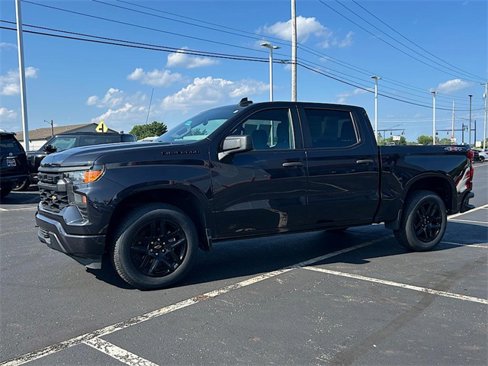 Used 2023 Chevrolet Silverado 1500 Custom w/ LPO, Dark Essentials Package image 10