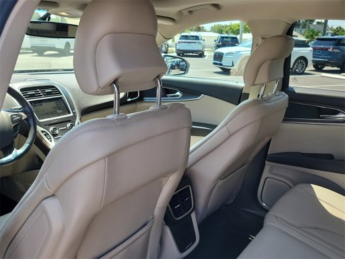 Used 2016 Lincoln MKX Reserve w/ Cargo Utility Package image 10