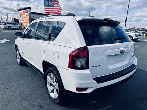 Used 2014 Jeep Compass Latitude w/ Sun/Sound Group image 4
