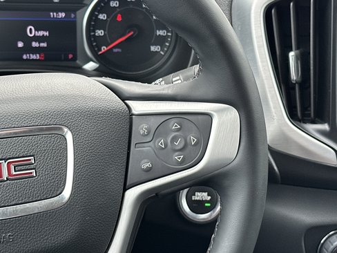 Used 2023 GMC Terrain SLT image 28