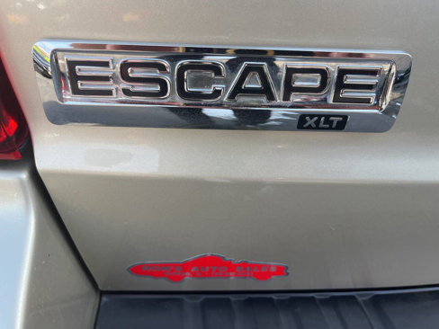 Used 2011 Ford Escape XLT w/ 201A Rapid Spec Order Code image 8