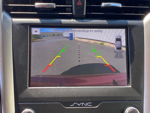 Used 2019 Ford Fusion SE image 24