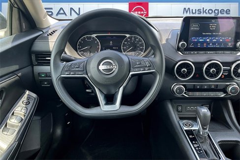 Used 2024 Nissan Sentra SV image 8