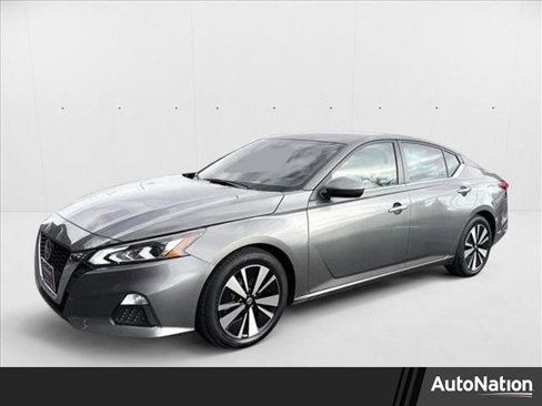 Used 2022 Nissan Altima 2.5 SV image 1