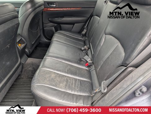 Used 2010 Subaru Outback 2.5i Limited image 12