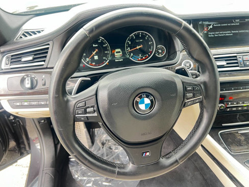 Used 2014 BMW 750Li image 33
