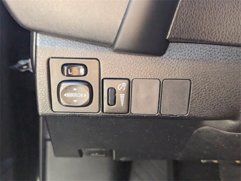 Used 2017 Toyota Corolla L image 28