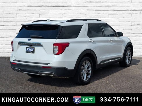 Used 2021 Ford Explorer XLT w/ Equipment Group 202A image 5